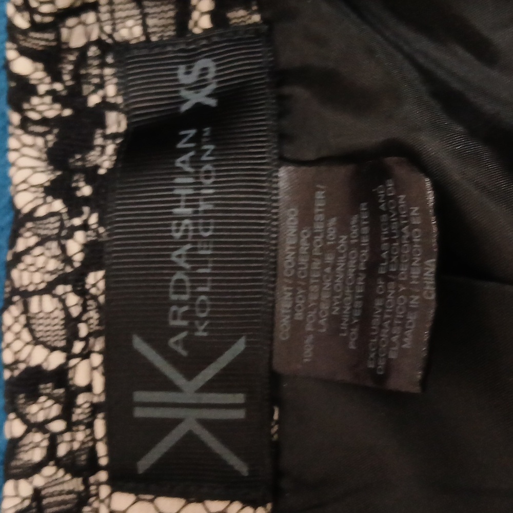 Kardashian Kollection Black Lace Over Nude Jacket Size XS - Picture 2 of 6